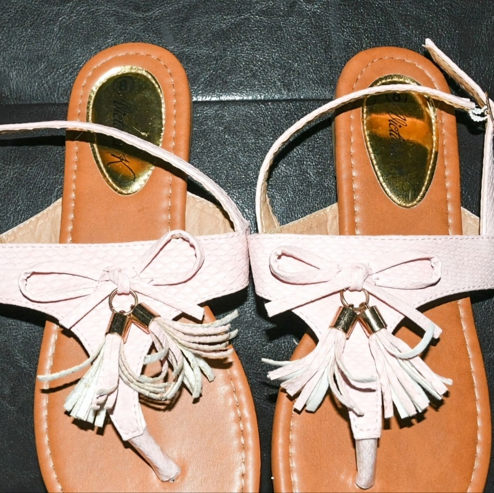 Pink and gold sandals - Picture 2 of 3